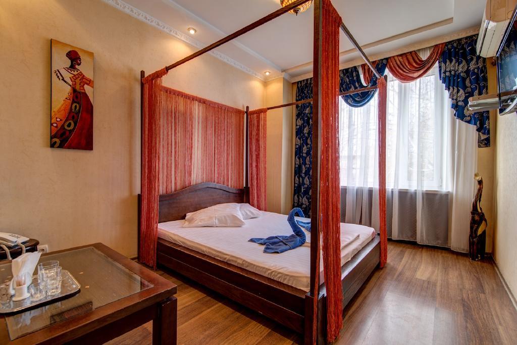 Bansay Hotel Dnyipropetrovszk Szoba fotó