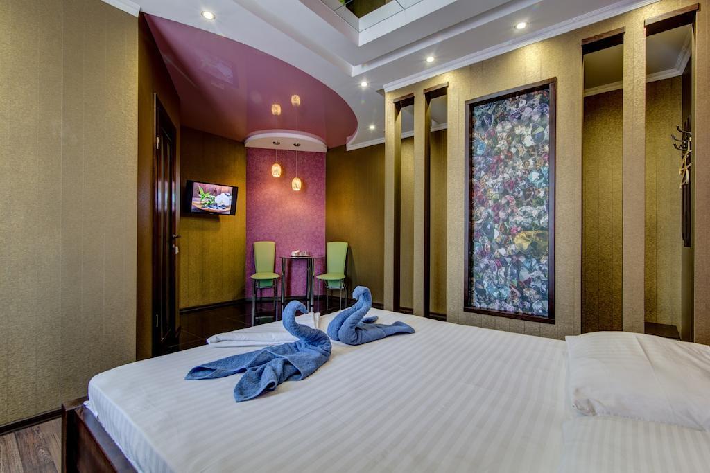 Bansay Hotel Dnyipropetrovszk Szoba fotó